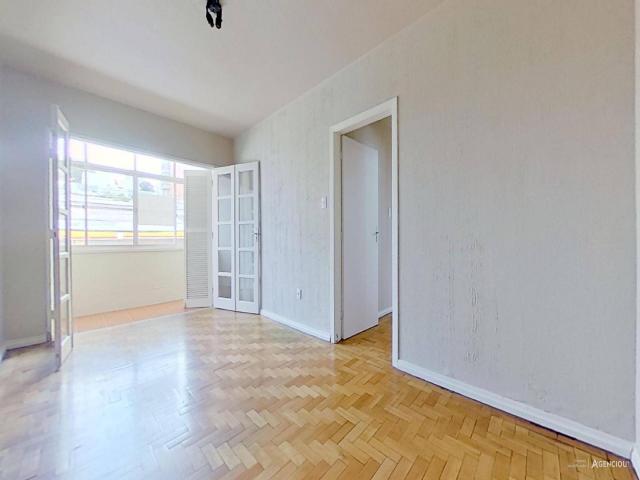 Apartamento para Venda em Porto Alegre - 2